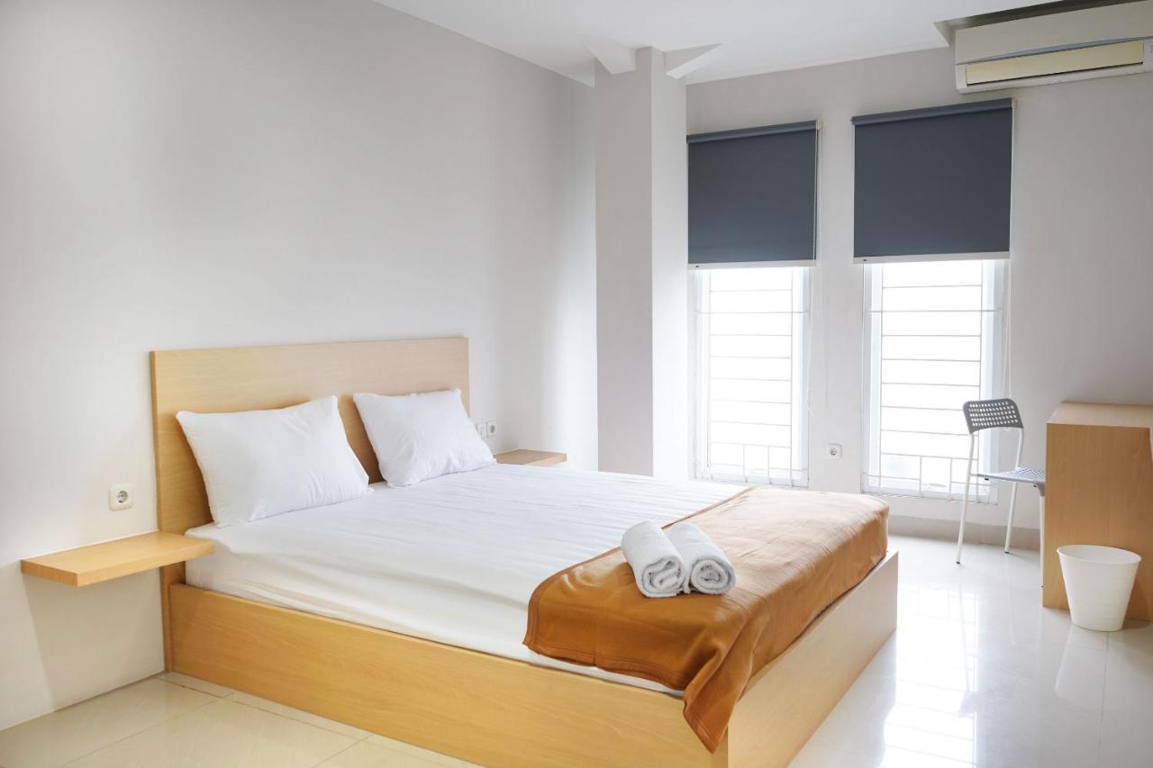 Urooms Senayan Jakarta Exterior foto